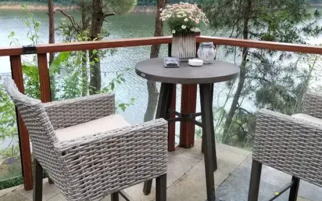 Phoenix Residence Qiandao Lake