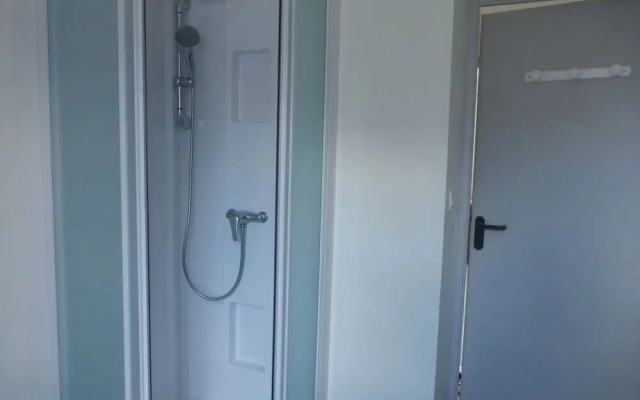 Apartment Near the Beach in Ploulec'h