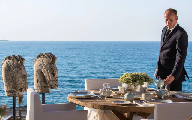 Abaton Island Resort & Spa