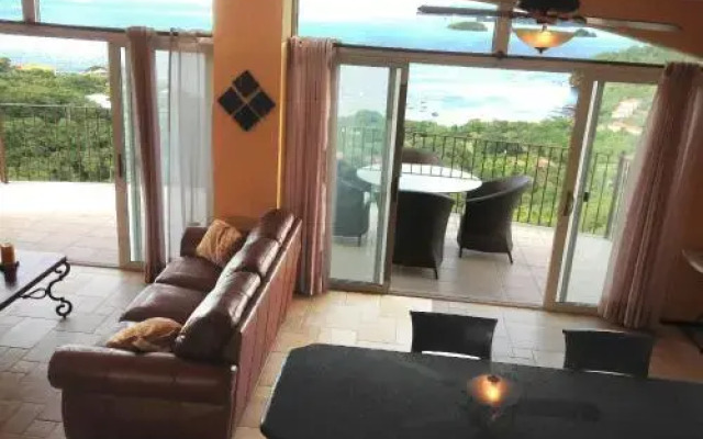 Luxury Condominium Breathtaking Ocean View