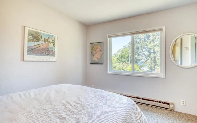 The Neahkahnie House