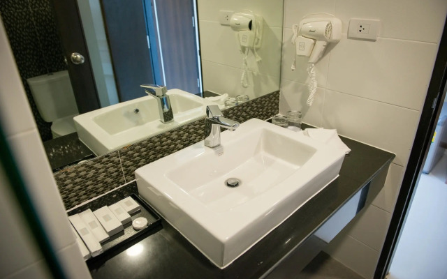 Picnic Hotel Bangkok