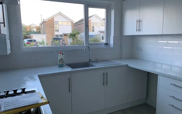 3-bed Bungalow Near Hayling Island Sailing Club