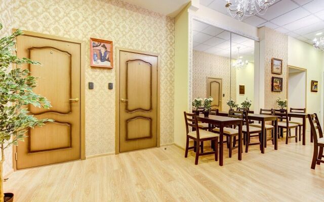 Hotel 5 Sezonov