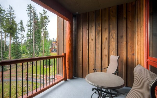 Luxury 1 Bedroom Ski in, Ski Out Mountain Vacation Rental Just Steps from the Snowflake Ski Lift in Breckenridge