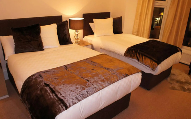 Sapphire Hotel