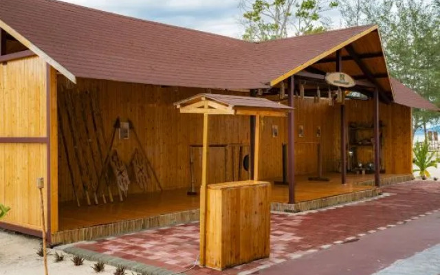 JSK Mantanani Island Resort