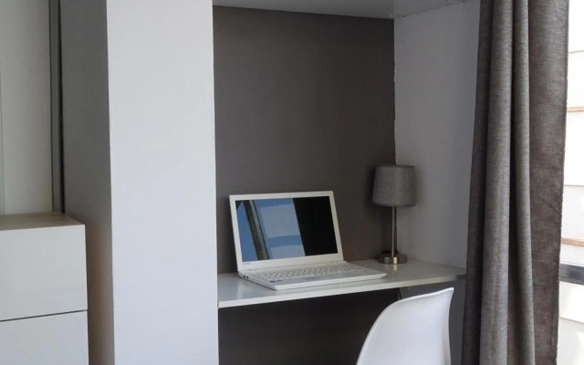 Santa Cruz Luxury Low-Cost Apartment with Terrace & Views