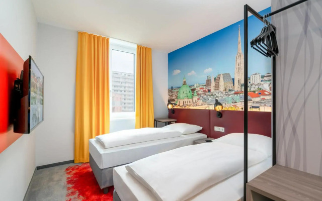 Campanile Vienna South