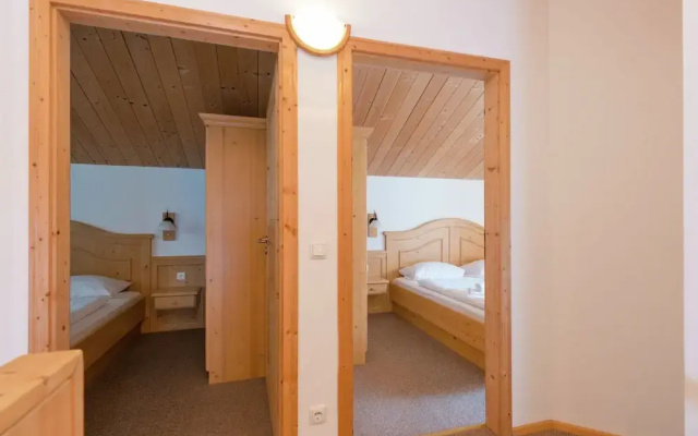 Chalet in Annaberg-lungotz With a Community Pool