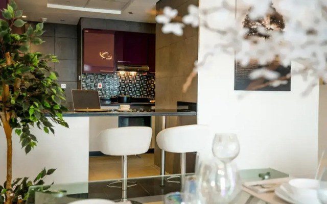 Nasma Luxury Stays - Cayan Tower