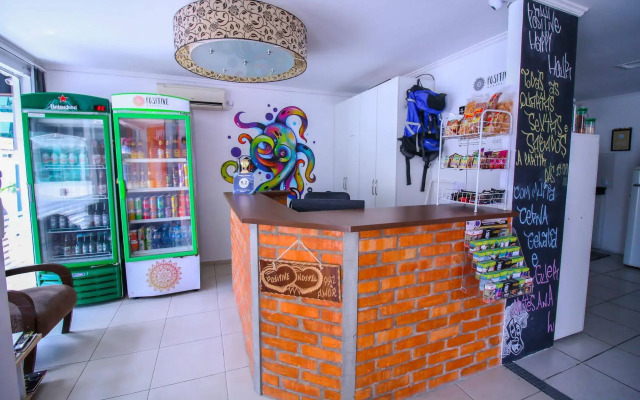 Positive Hostel
