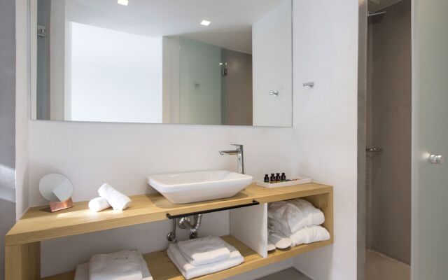Dreambox Mykonos Suites