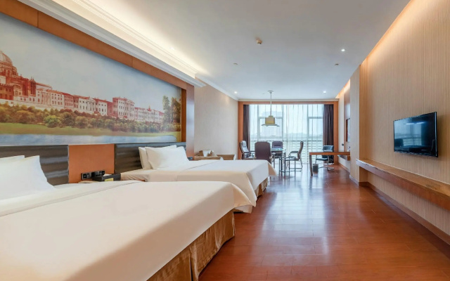 Vienna Hotel (Guangzhou South Railway Station Hanxi Changlong Scenic Spot) – Guest Rooms – Guangzhou