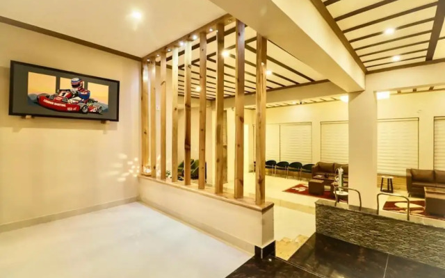 Crown Himalaya Hotel