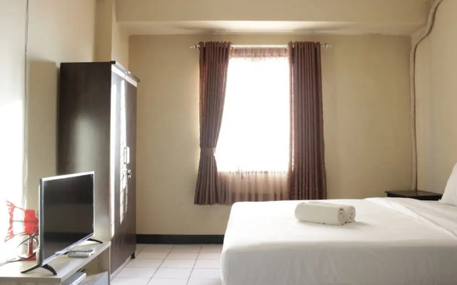 Studio at Buah Batu Park Apartment near Exit Toll Buah Batu – Guest Rooms – Bandung