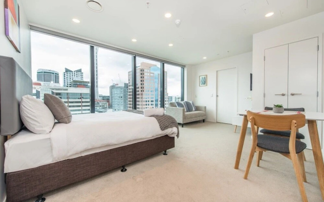 Ehome - Brand New Amazing Skytower View On The Bed – Guest Rooms – Auckland