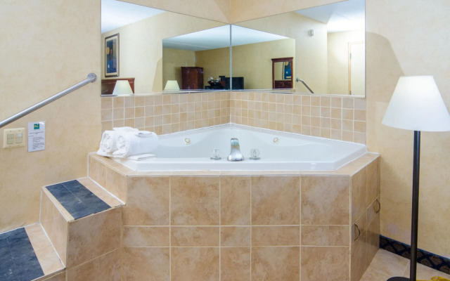 Quality Inn & Suites Coldwater near I-69