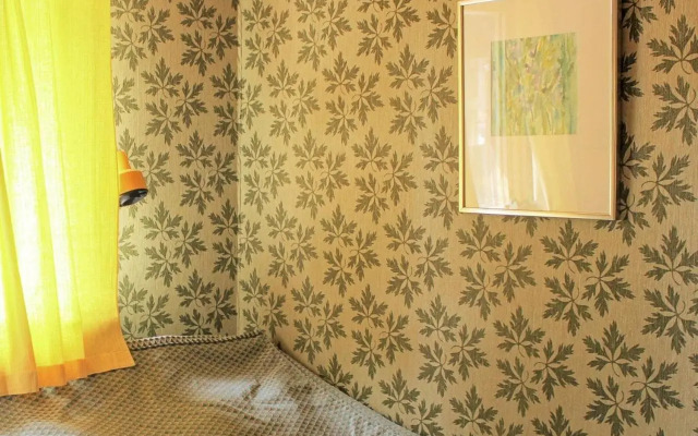 Scenic Lakeside Cottage-by Traum