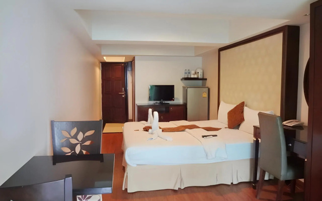 Maleez Lodge Hotel and Restaurant