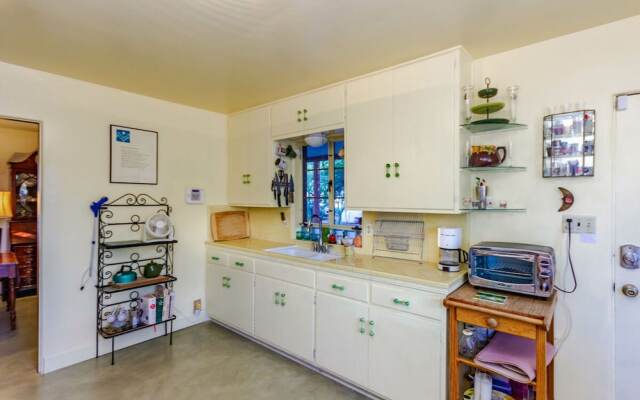 Readers Holmes 2BR by Casago