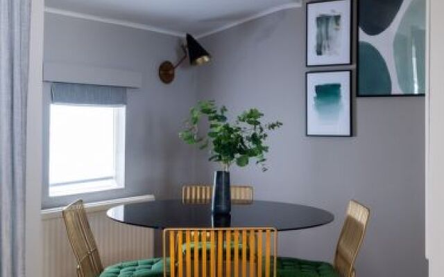 Holiday Home Cheval Place