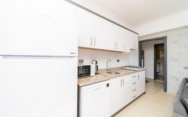 Fantastic Flat With Balcony and View in Aksu