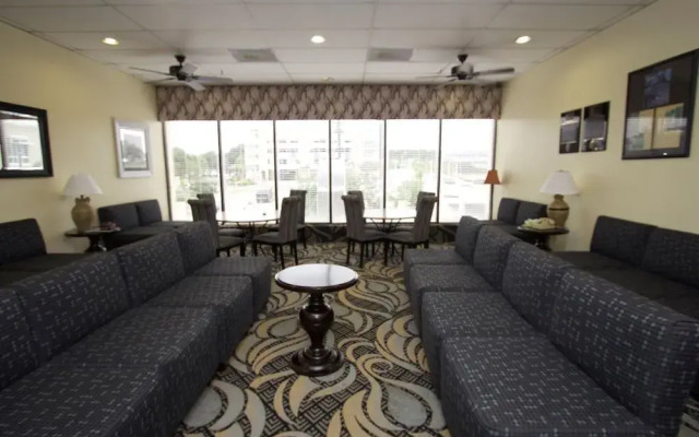 Schooner II Beach and Racquet Club