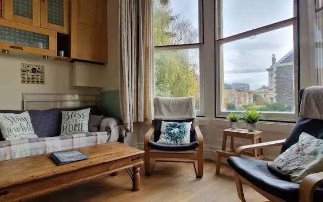 Lovely Victorian Apartment in Clifton Village