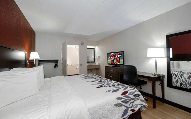 Red Roof Inn Cleveland - Medina