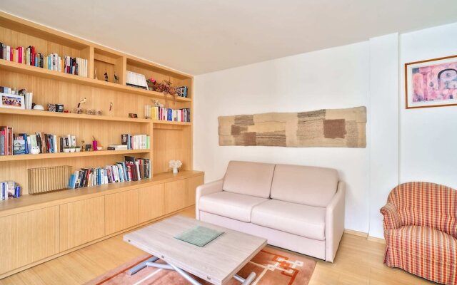 Charming 3 Room Apartment Paris