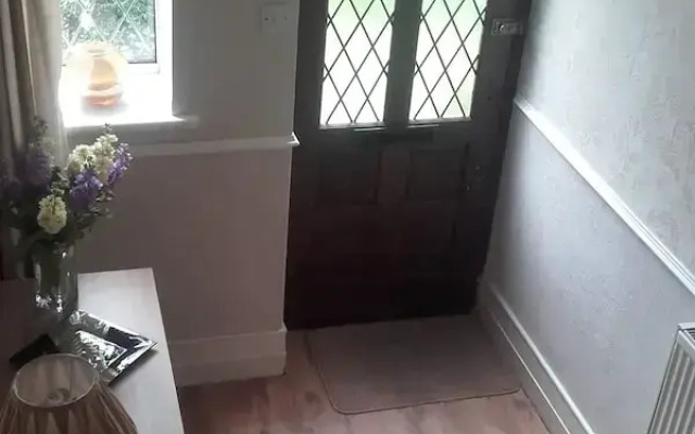 EsJays at Knowles House