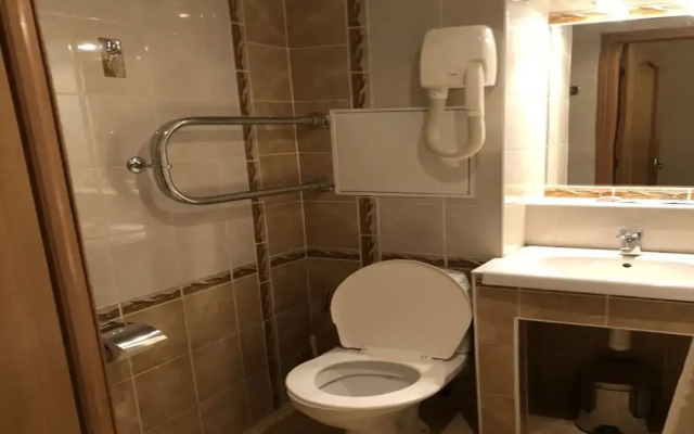 Green Wood Apartments