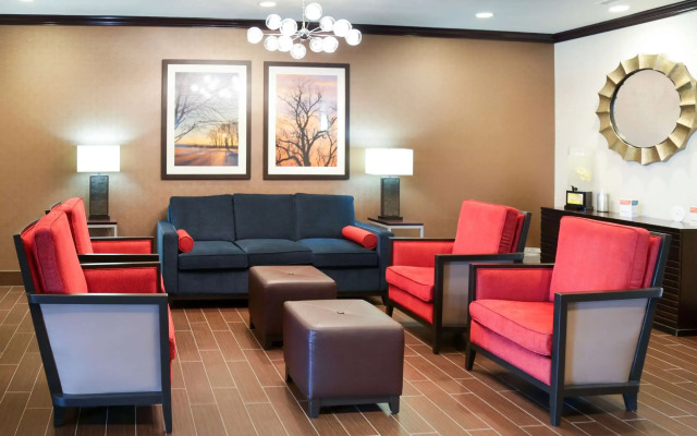 Comfort Inn & Suites