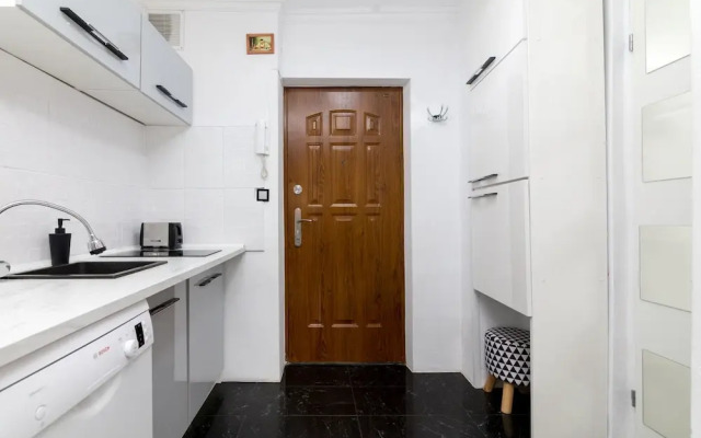 Solec Studio Center River