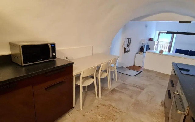 Alloggio incantevole a Stenico (TN). Ristr. 2022