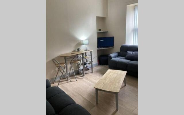 The Annex Keith Self Catering WiFi Private Parking bkng