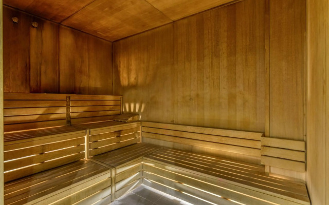 Zenitude Hotel la Valadiere, Ascend Hotel Collection