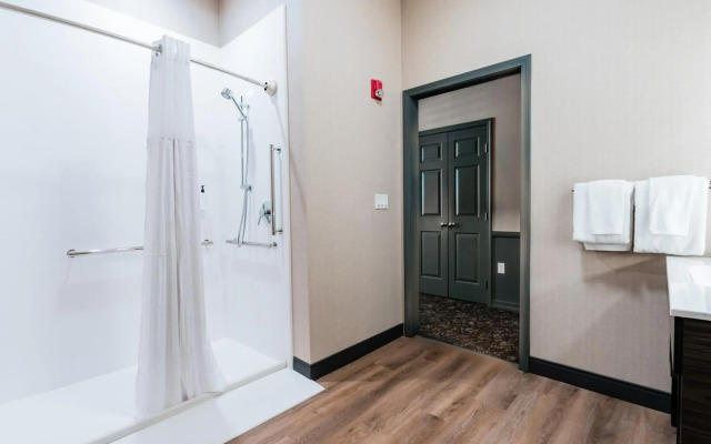Hotel NoBo Cascade, Tapestry Collection by Hilton