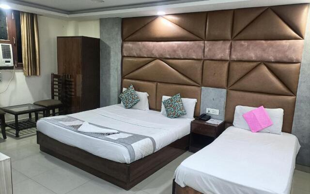 OYO Hotel King Plaza