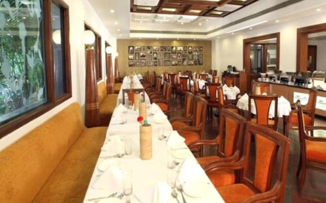 Hotel Green Park Hyderabad