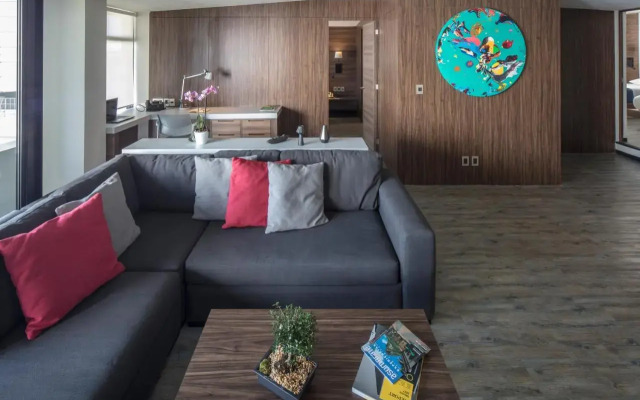 FlowSuites WTC