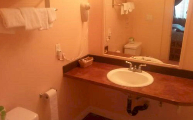 Hometel Suites