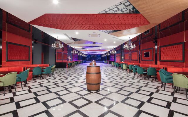 Granada Luxury Beach 