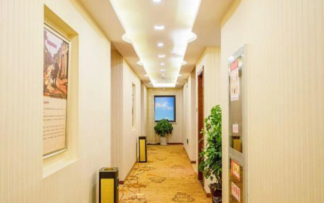 Tongcheng Super 8 Hotel
