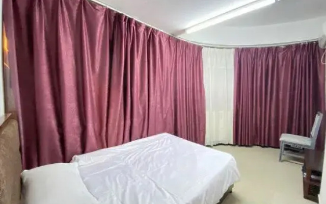 Beihai Bainian Hotel (Beihai Old Street)