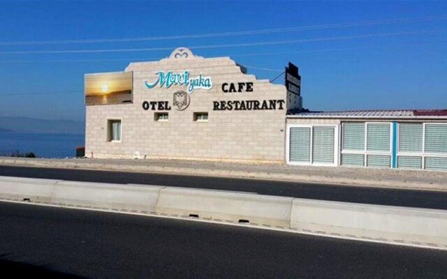Mavi Yaka Otel Cafe Restaurant