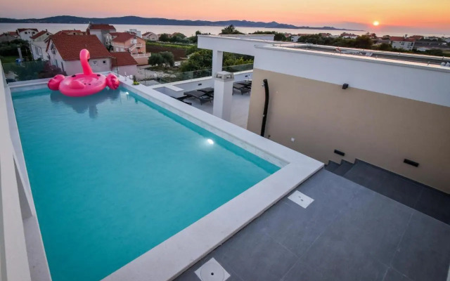 Luxury Apartments La Perla