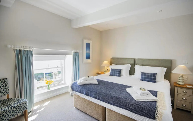 Plume Of Feathers B&B