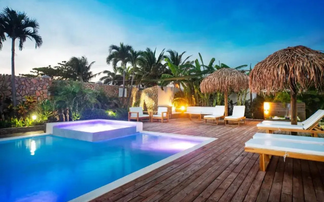 Naboo Resort & Dive Center - Adults Only